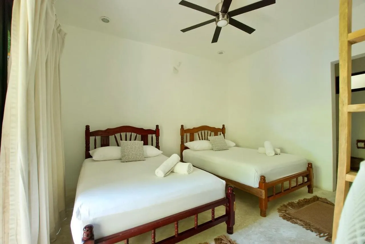 Hotel Zulum Tulum 4*,